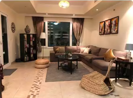 Жилой Готовая недвижимость 2 спальни С/Ж Квартира  продается в Аль-Садд , Доха #7173 - 1  image 